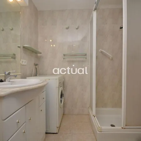 Catalunya F-6 公寓 *